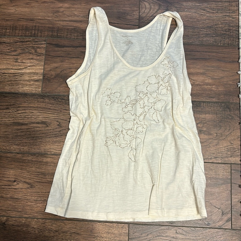 Beaded tank